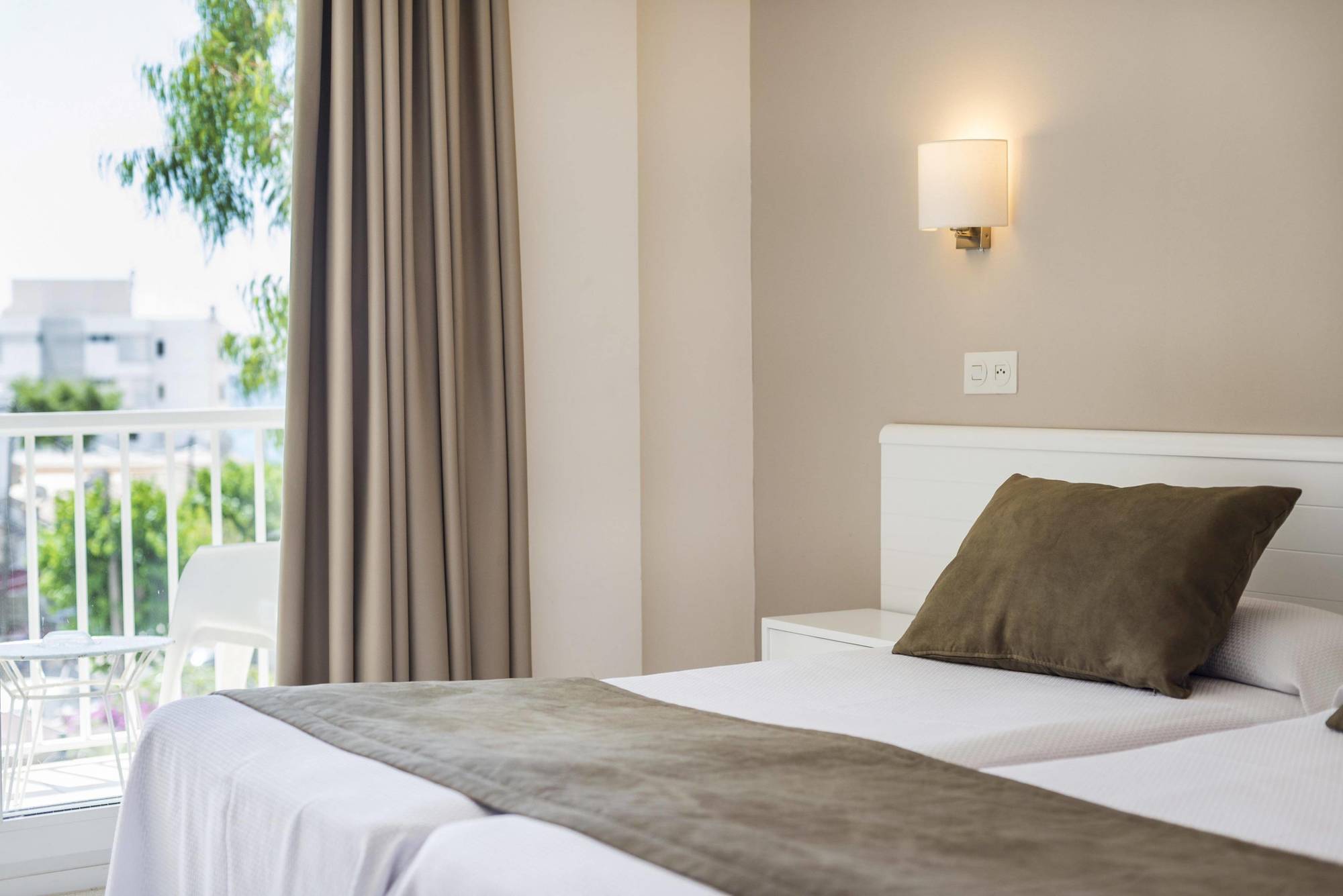 Hostal Residencia Sutimar パゲラ エクステリア 写真
